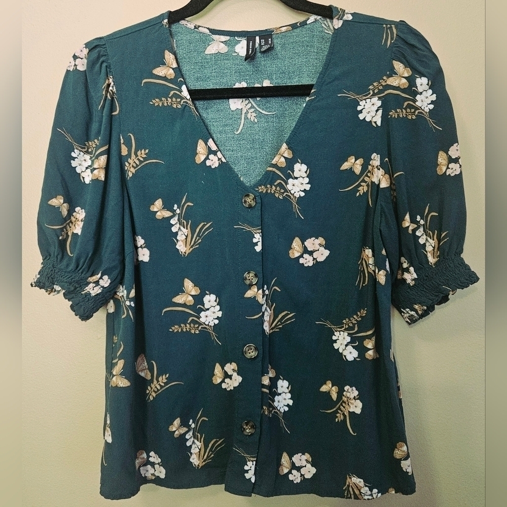 Vero Moda Women's Size M Button Down Top Blouse Puff Sleeve Green Floral